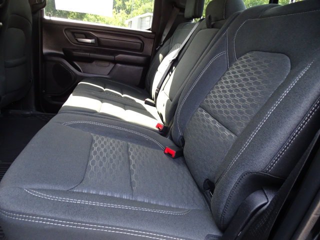 Used 2025 RAM 1500 Warlock AWD/4WD image 3