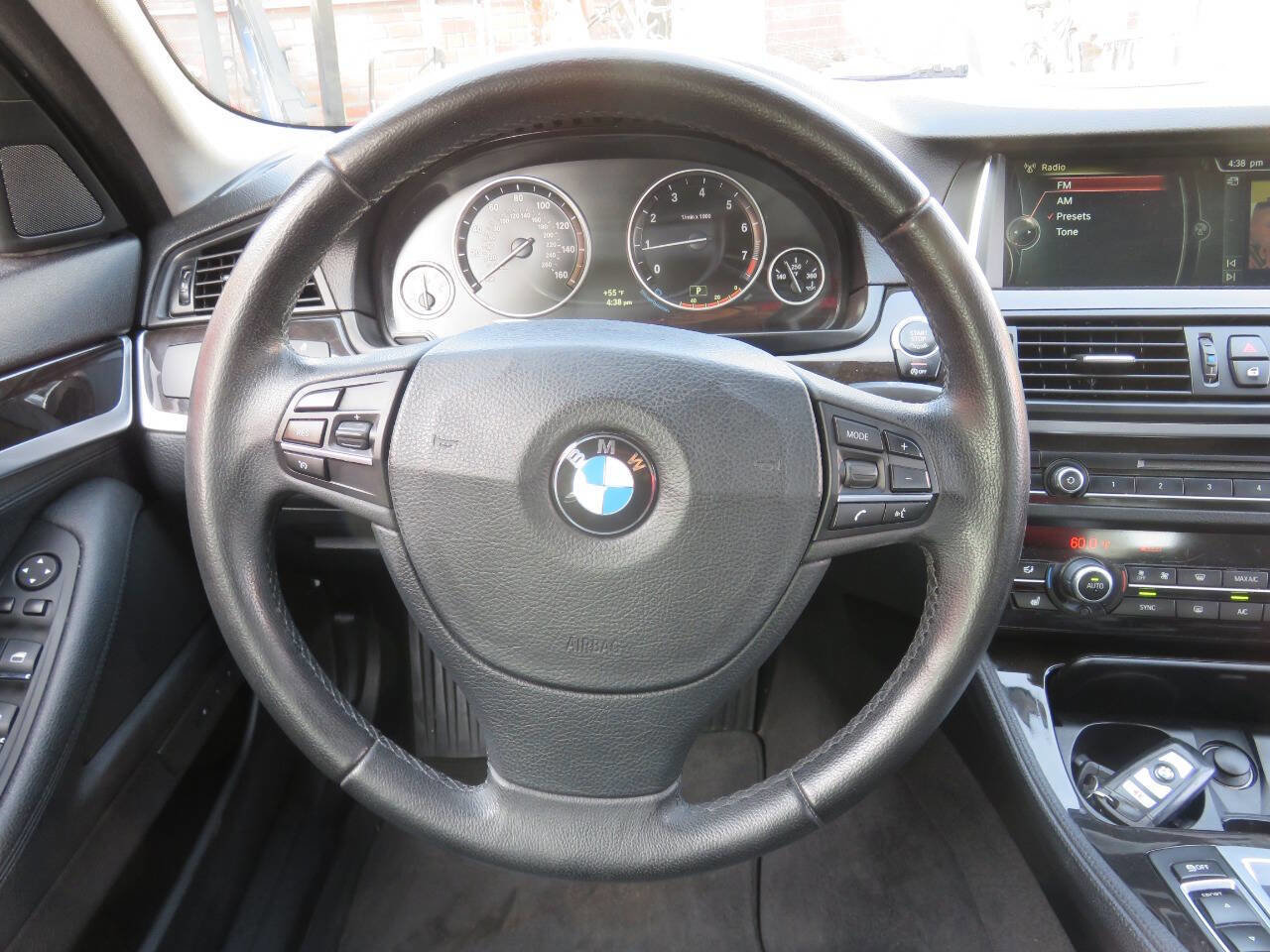 Used 2014 BMW 528i xDrive Sedan AWD/4WD image 14
