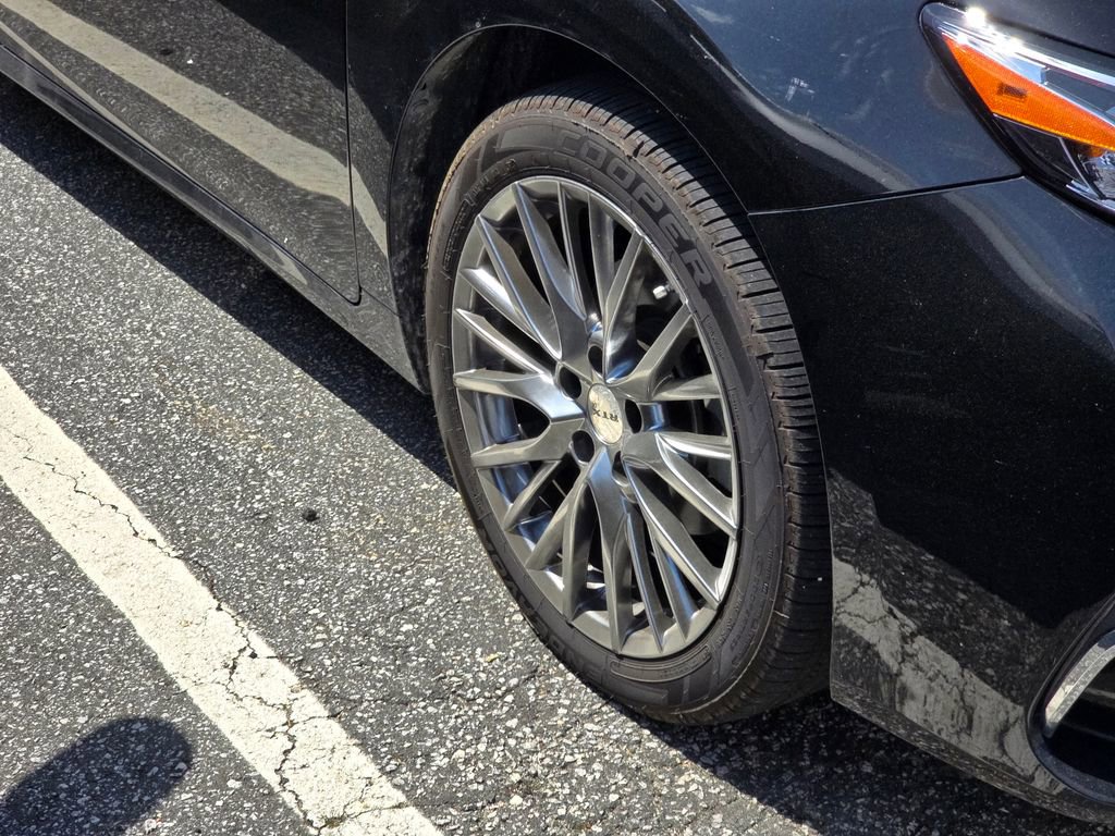 Used 2018 Lexus ES 350 w/ Navigation System Package image 5