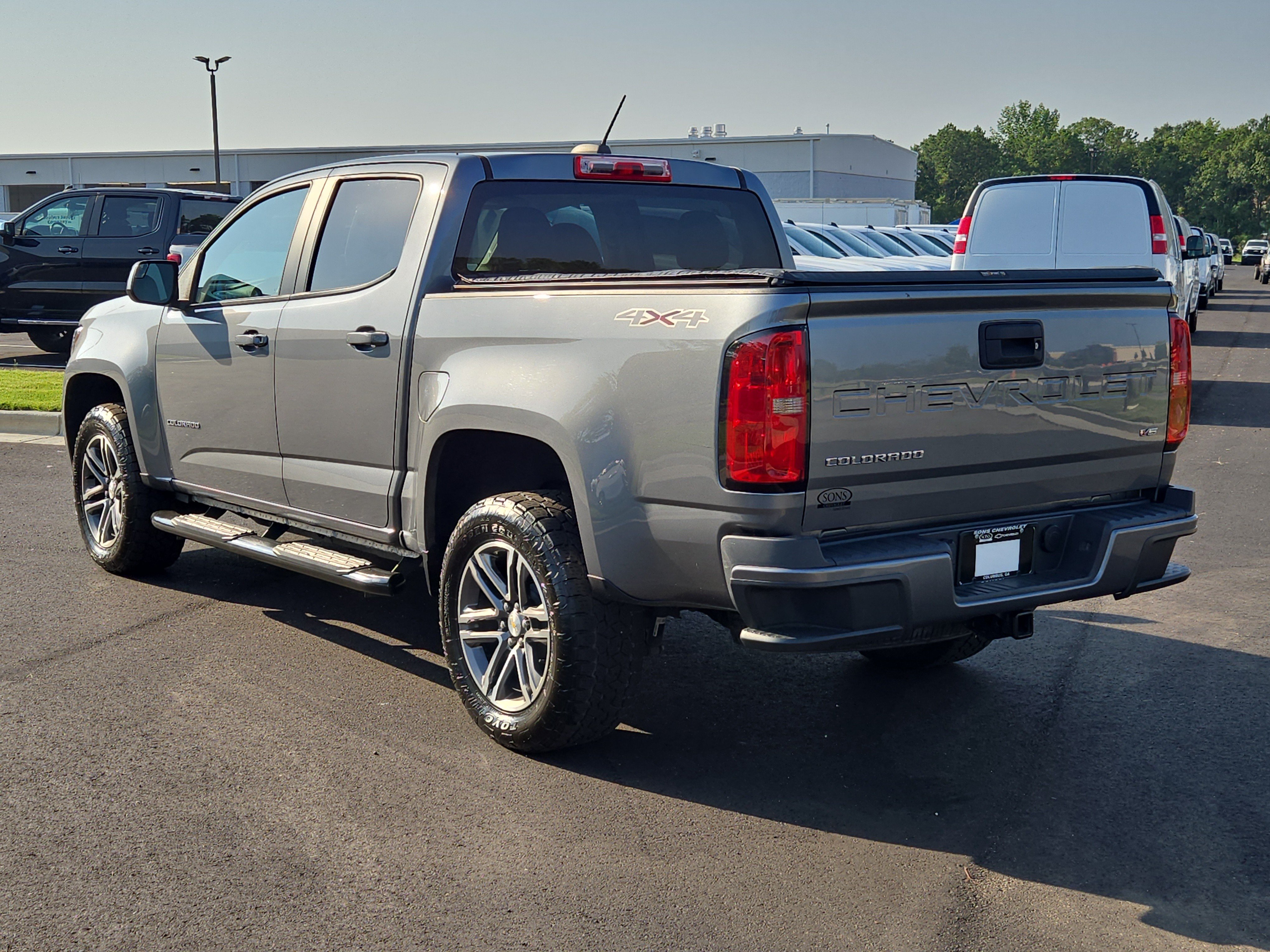 Certified 2022 Chevrolet Colorado W/T w/ Custom Special Edition AWD/4WD image 11