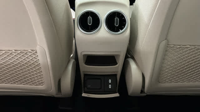 New 2026 Mercedes-Benz GLB 250 4MATIC image 31