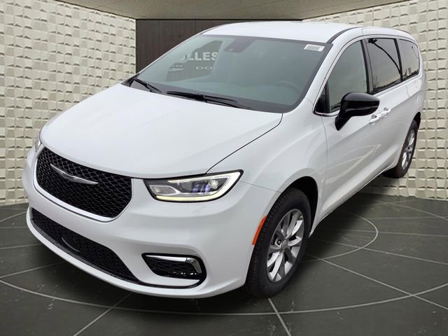 New 2026 Chrysler Pacifica Select AWD/4WD image 4