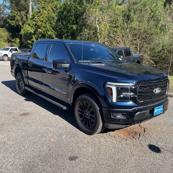 Used 2025 Ford F150 Lariat w/ Equipment Group 501A Mid image 7