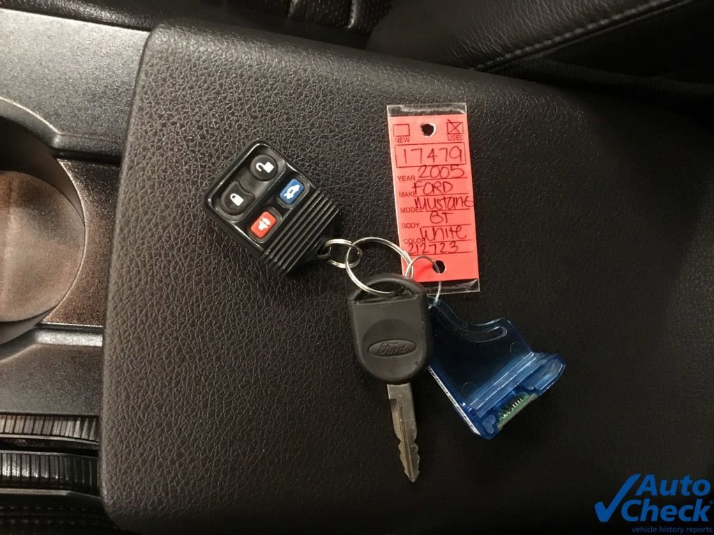 Used 2005 Ford Mustang GT Premium image 39