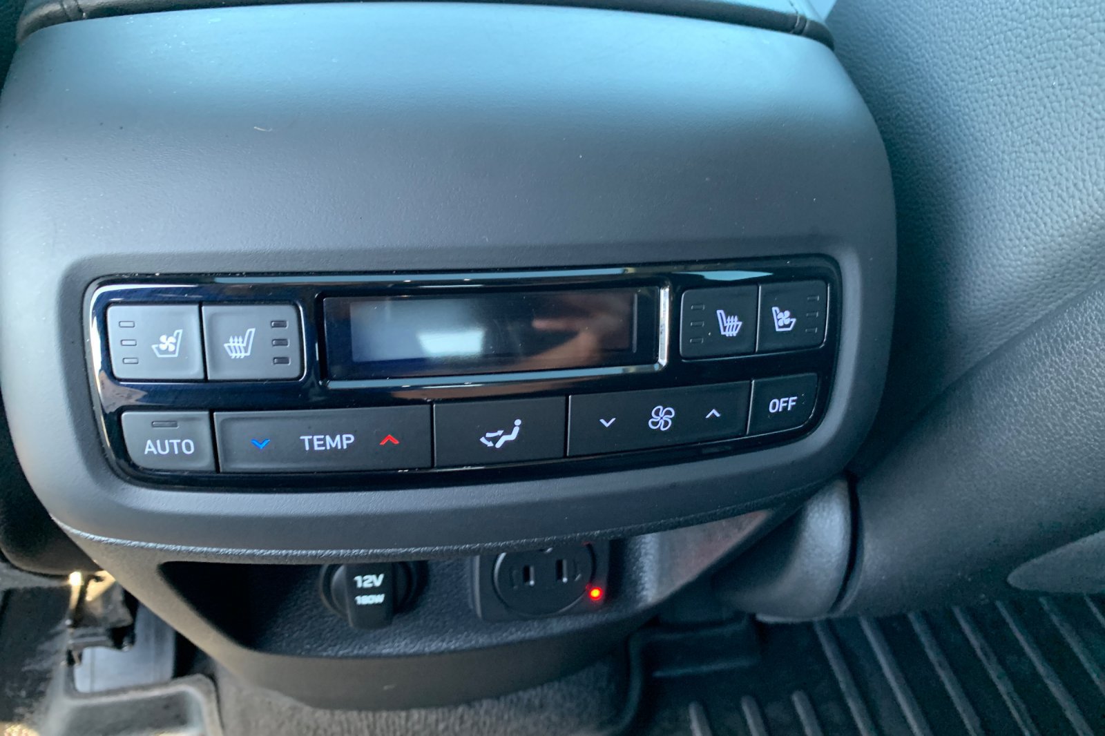 Used 2024 Hyundai Palisade Limited AWD/4WD image 16