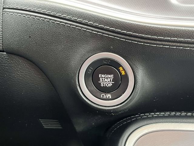 Used 2021 Dodge Challenger R/T w/ Plus Package image 30