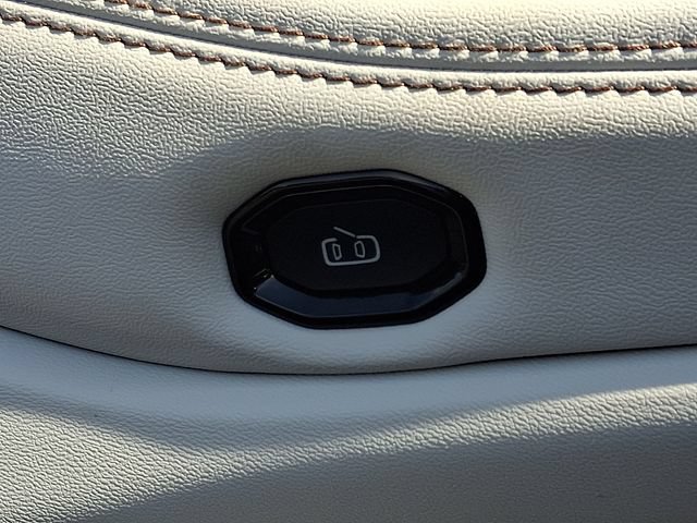 New 2026 Jeep Cherokee Limited AWD/4WD image 14