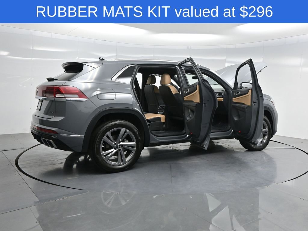 Used 2024 Volkswagen Atlas Cross Sport SEL R-Line image 4