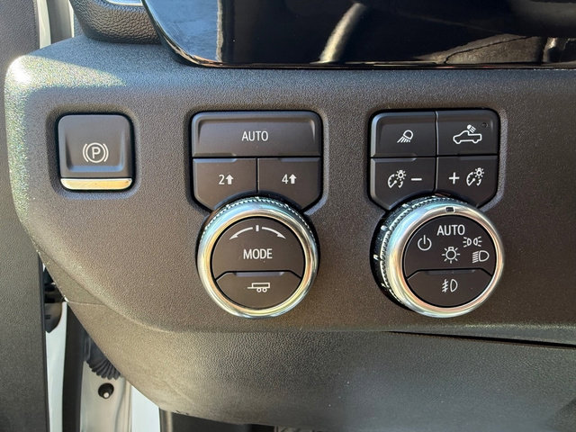 Used 2024 GMC Sierra 1500 SLT image 18