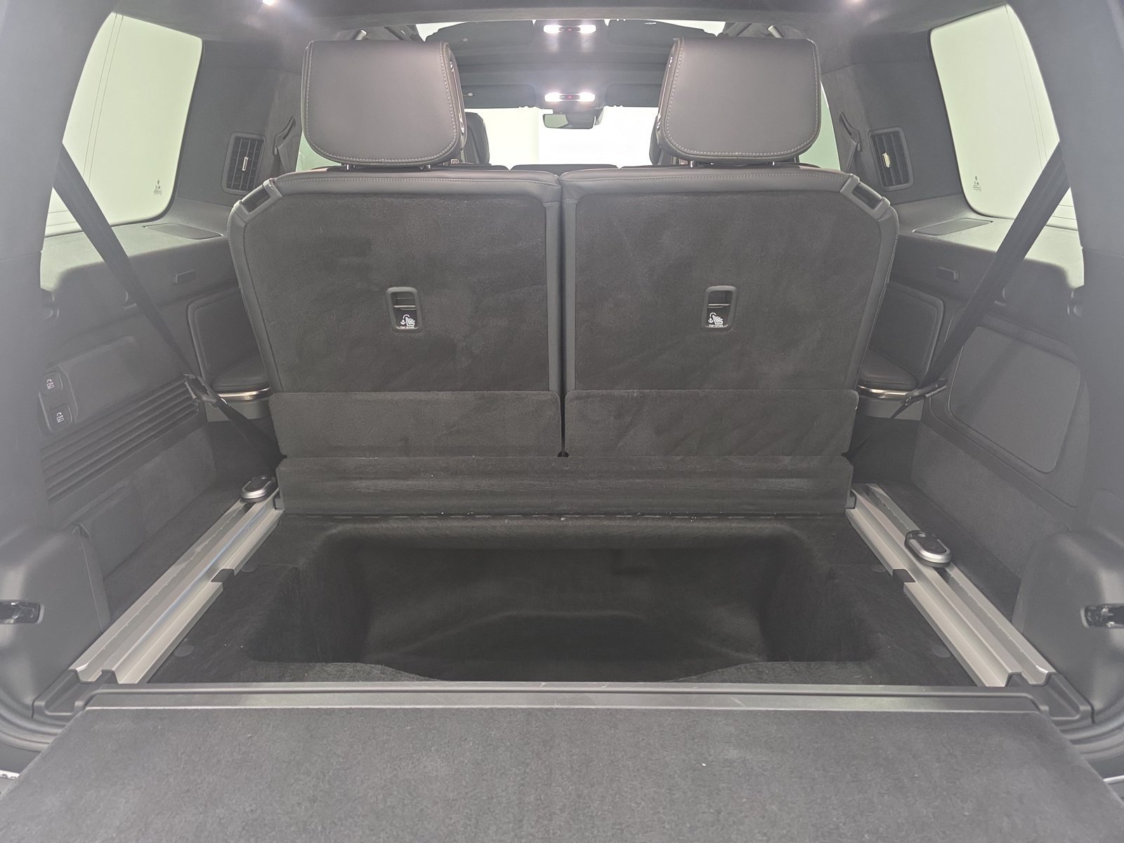 Used 2024 Rivian R1S Adventure Quad AWD/4WD image 26