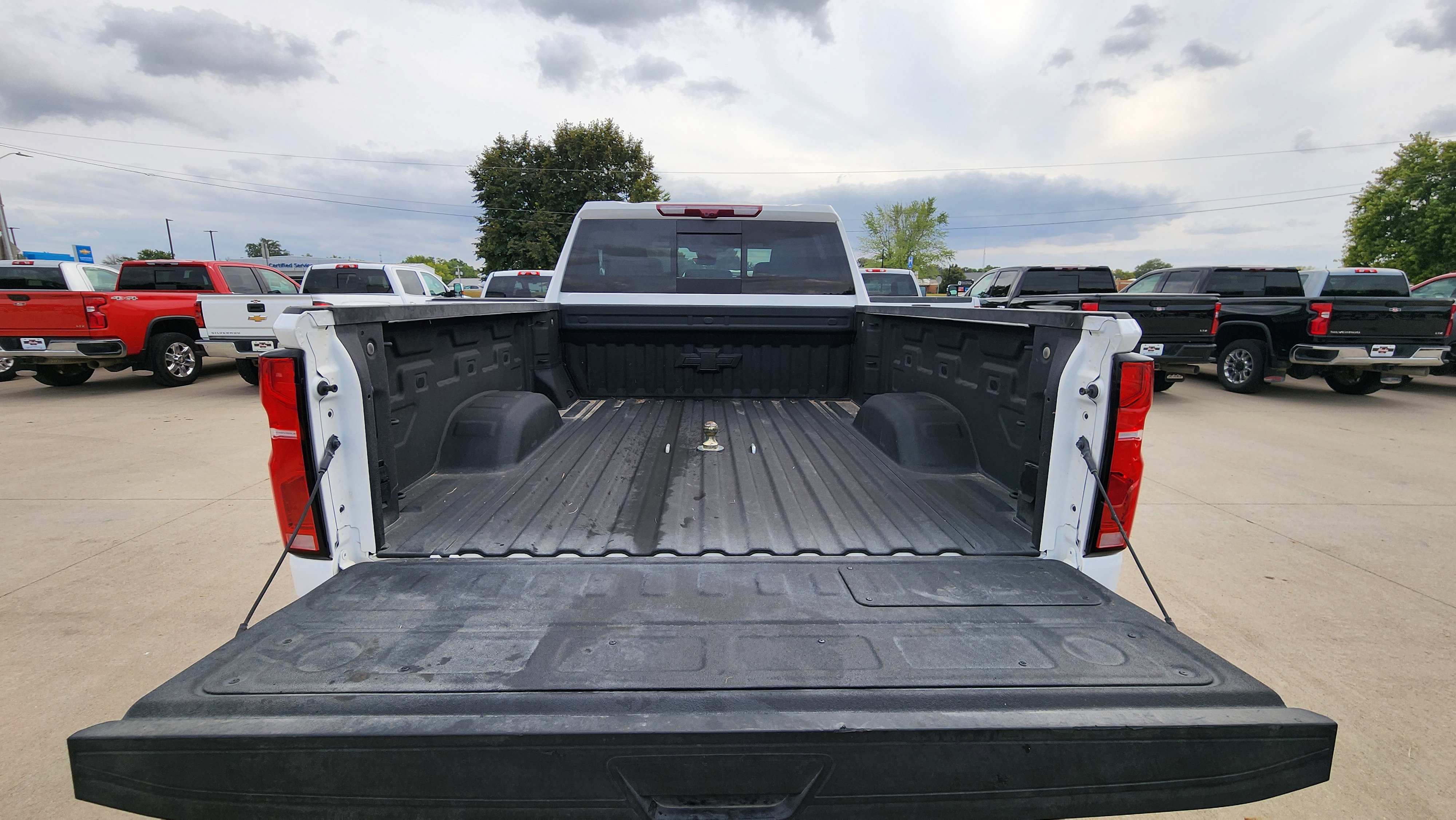 Certified 2025 Chevrolet Silverado 3500 LTZ w/ LTZ Premium Package image 6