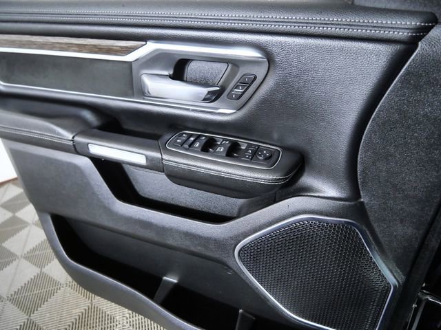 Used 2019 RAM 1500 Laramie AWD/4WD image 28