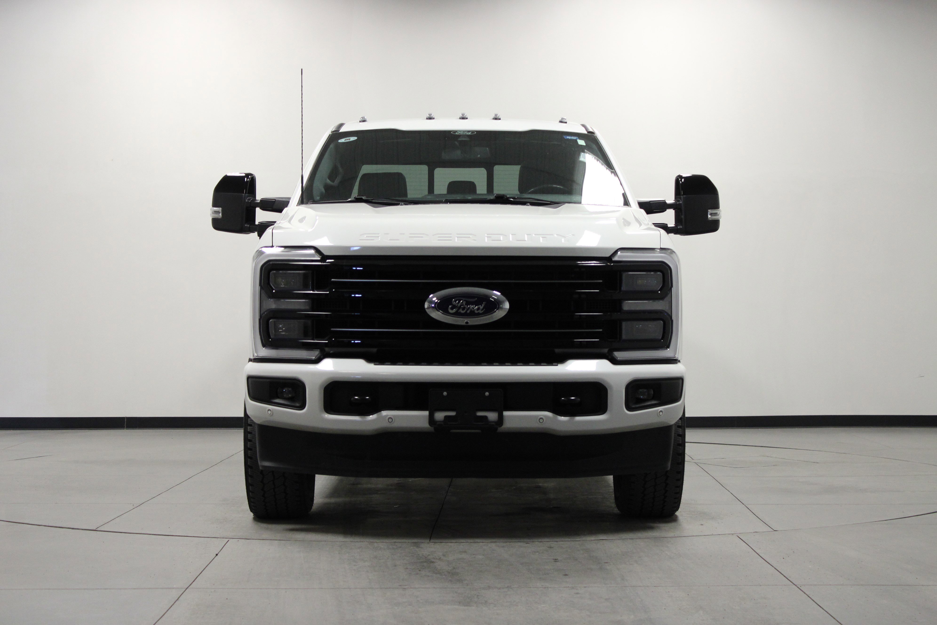 Used 2025 Ford F250 Platinum image 9