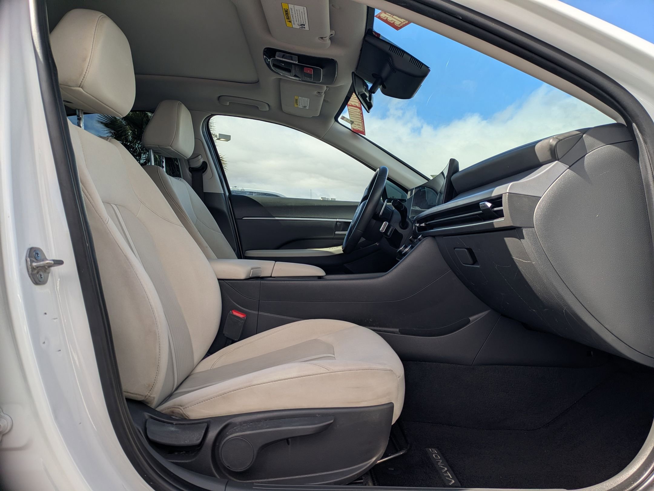 Certified 2024 Hyundai Sonata SEL w/ Convenience Package FWD image 11