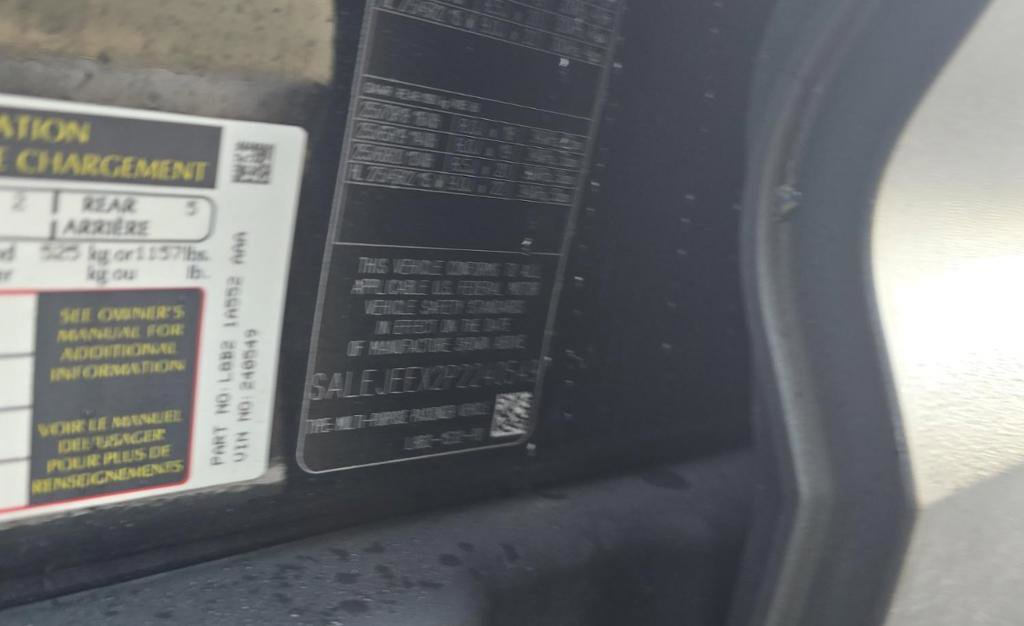 Used 2023 Land Rover Defender 110 S image 15