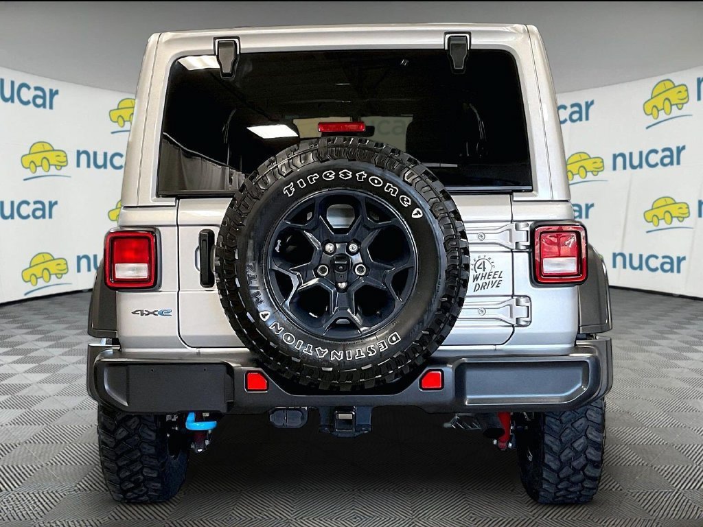 Used 2023 Jeep Wrangler Unlimited w/ Cold Weather Group AWD/4WD image 5