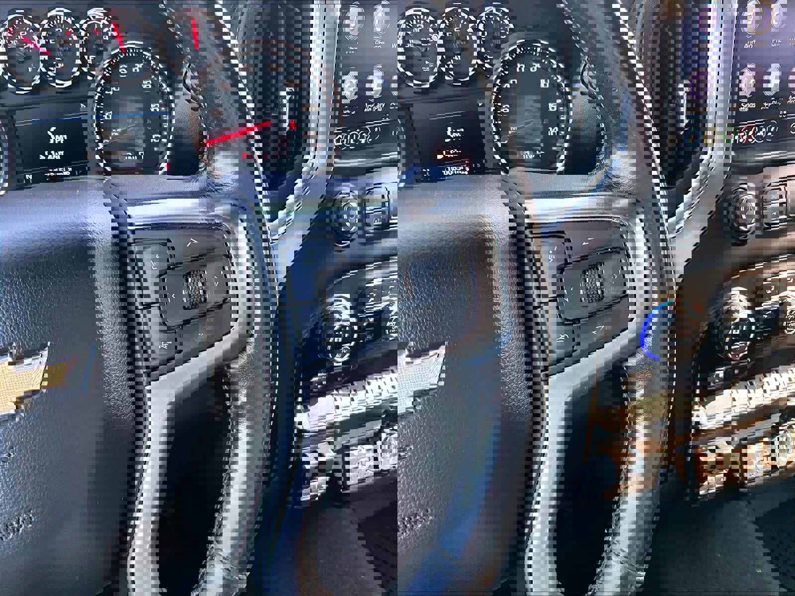 Used 2020 Chevrolet Silverado 2500 LTZ image 24