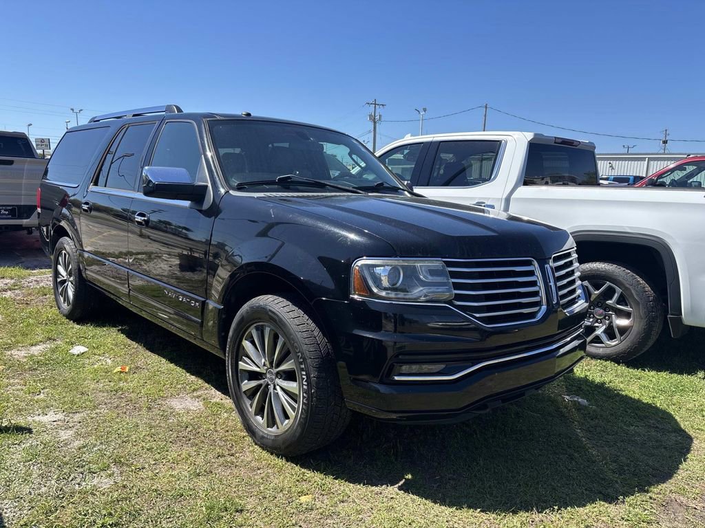 Used 2016 Lincoln Navigator L Select image 3