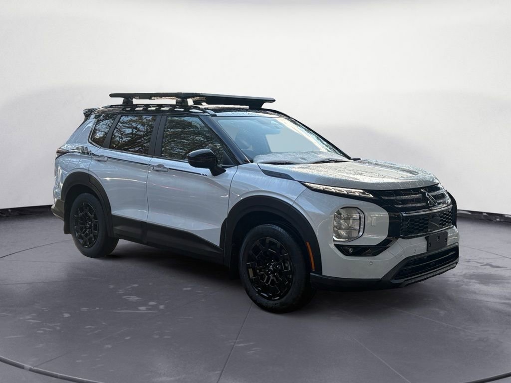 New 2026 Mitsubishi Outlander Trail Edition image 7