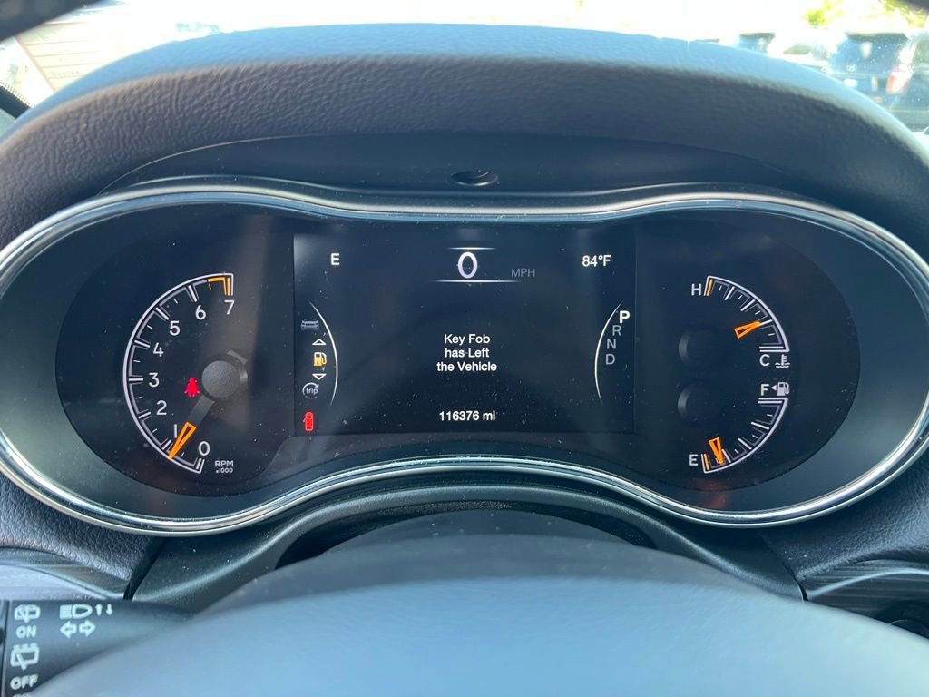 Used 2020 Jeep Grand Cherokee Laredo image 39