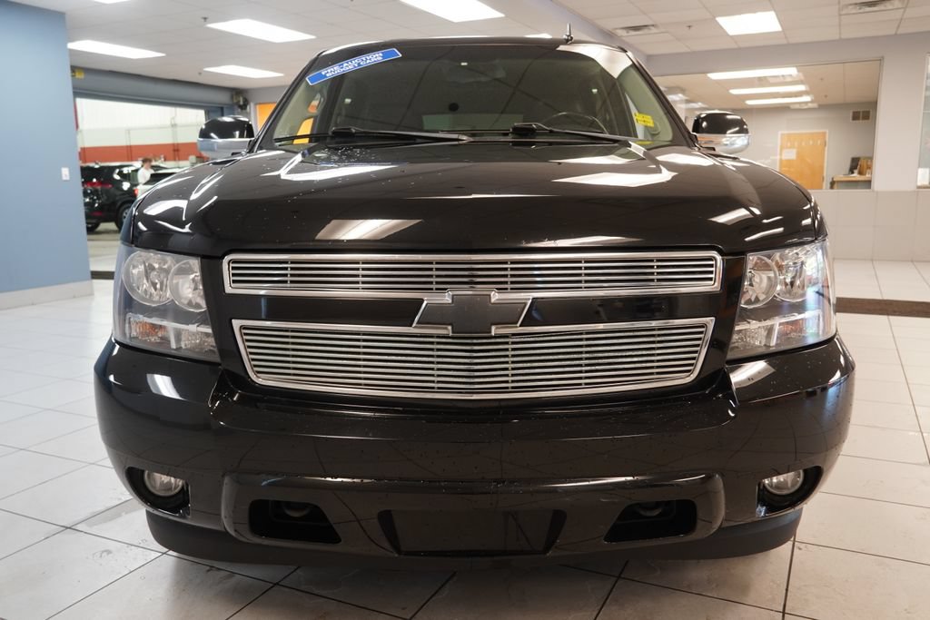 Used 2012 Chevrolet Suburban LT AWD/4WD image 16