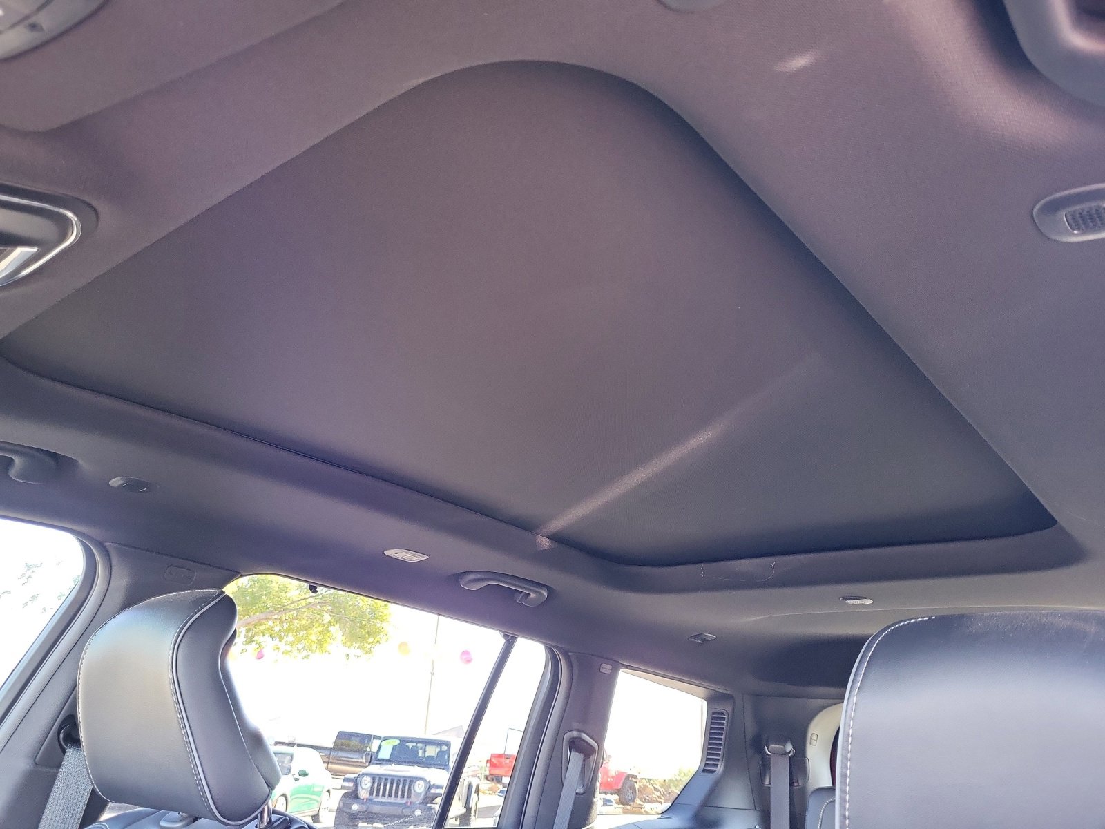 New 2025 Jeep Grand Cherokee L Overland w/ Luxury Tech Group IV image 19