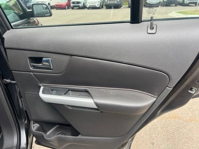 Used 2013 Ford Edge SEL FWD image 12