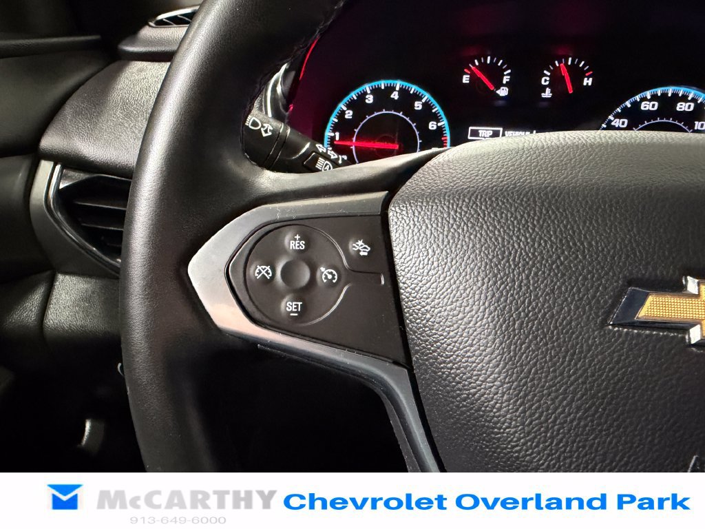 Used 2023 Chevrolet Traverse LT w/ LPO, Cargo Package FWD image 14