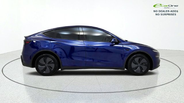 Used 2026 Tesla Model Y AWD image 10