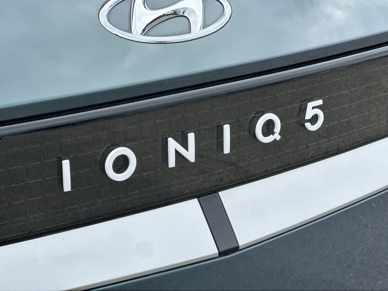 Used 2024 Hyundai Ioniq 5 SEL RWD image 27