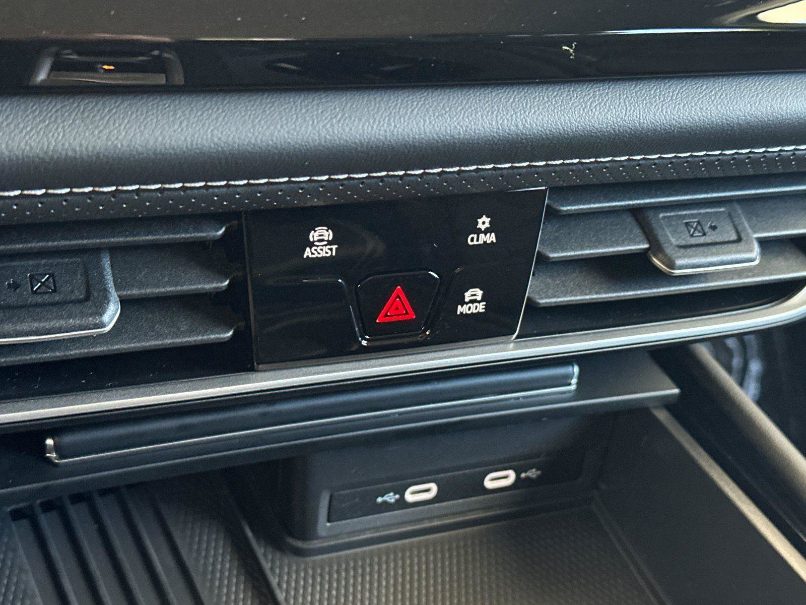 New 2026 Volkswagen Atlas SE FWD image 20