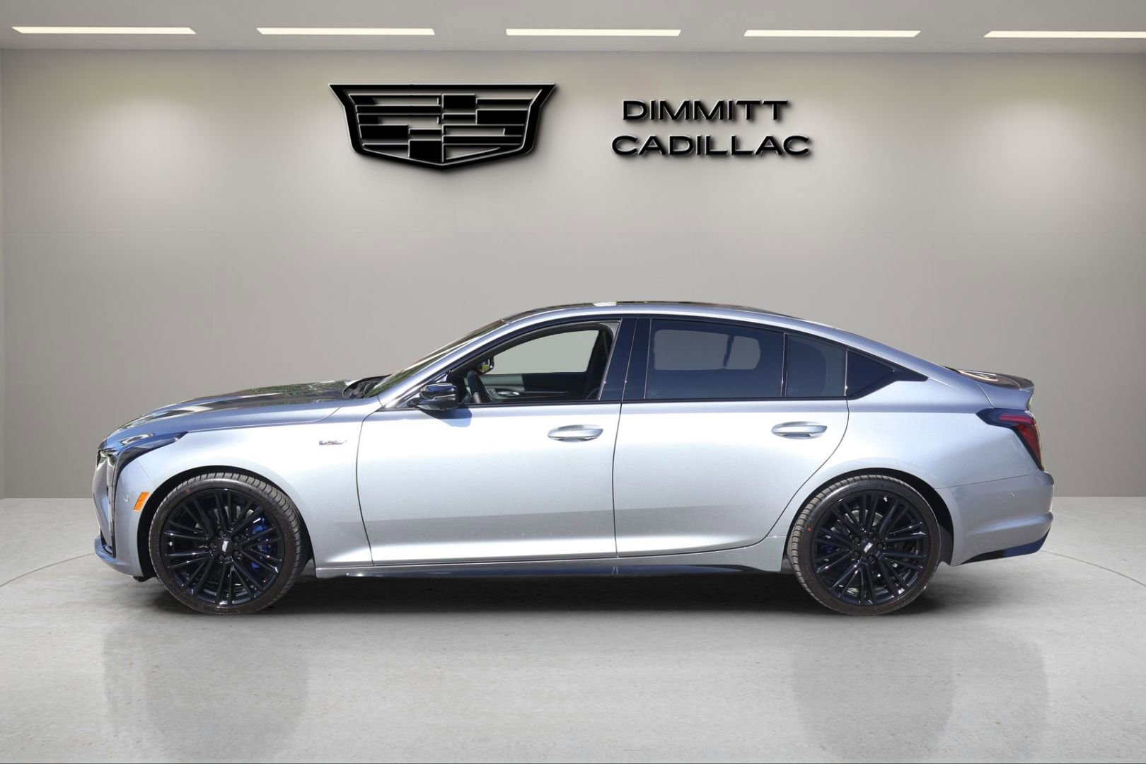 New 2026 Cadillac CT5 V RWD image 2
