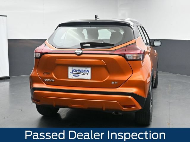 Used 2024 Nissan Kicks SV FWD image 11