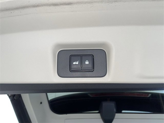 Certified 2025 Nissan Ariya Platinum image 17