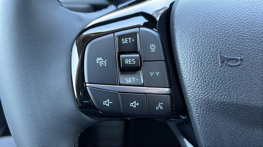 Used 2023 Ford Escape Active w/ Tech Pack #1 AWD/4WD image 16