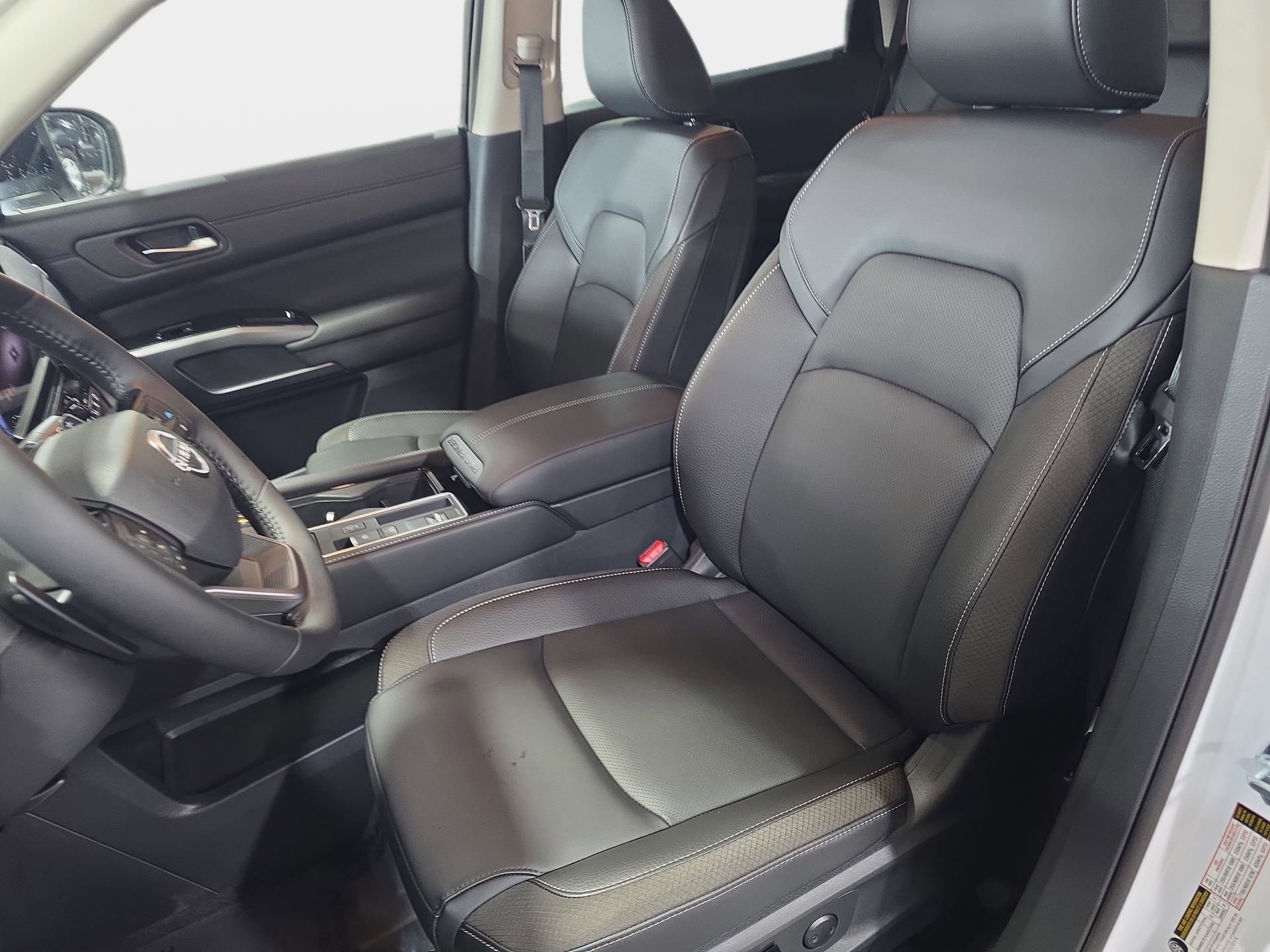 New 2026 Nissan Pathfinder SL FWD image 15