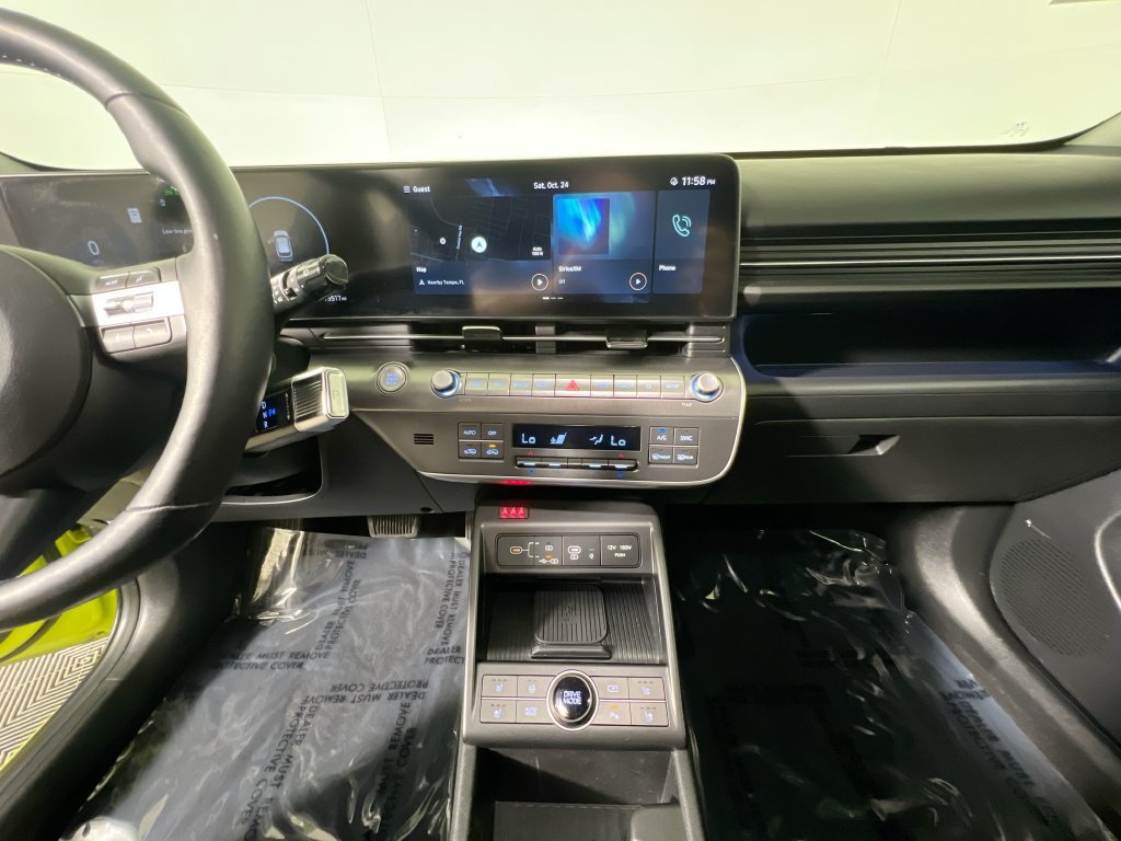 Used 2024 Hyundai Kona Limited FWD image 22