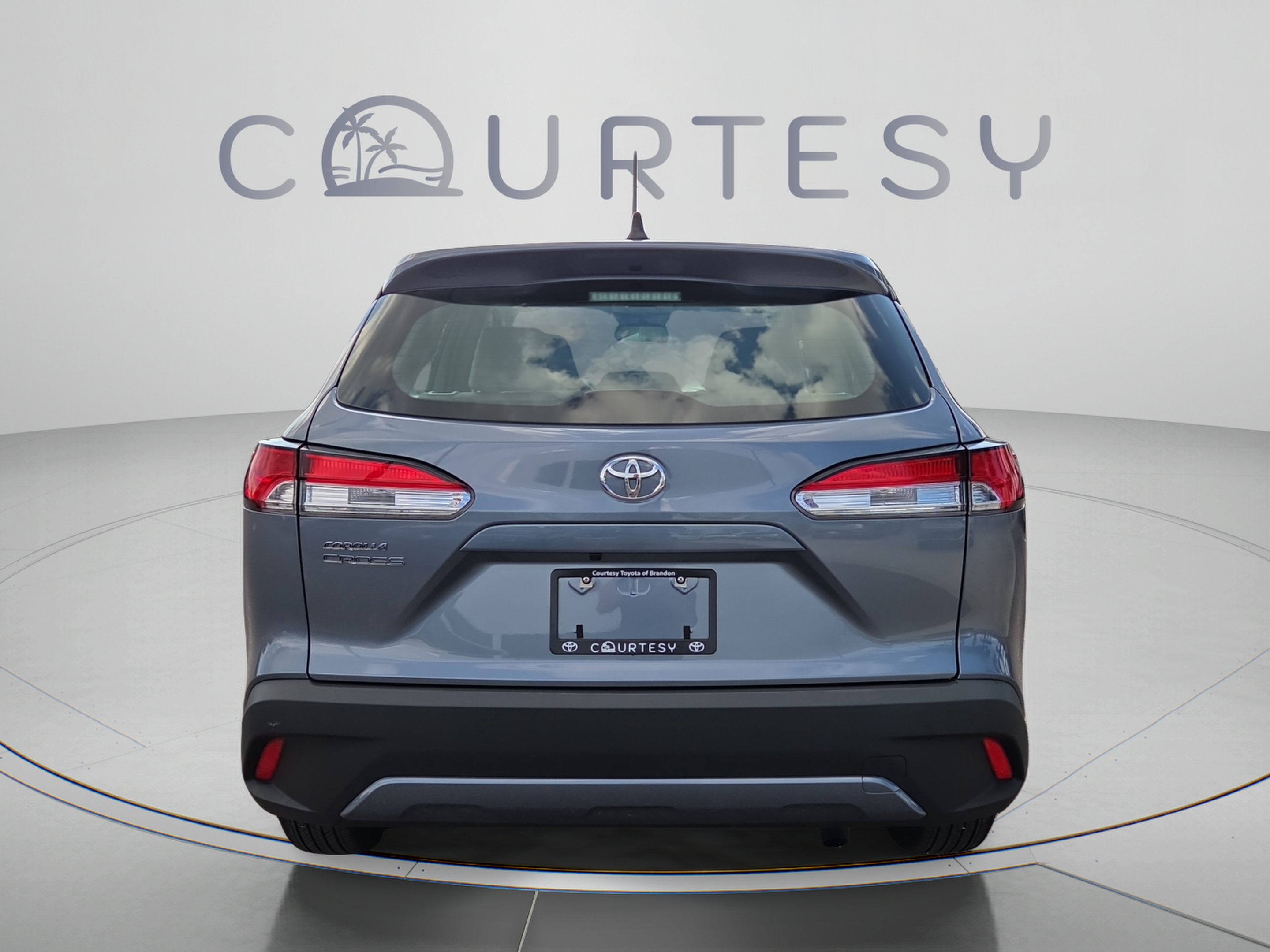 Certified 2025 Toyota Corolla Cross L FWD image 4