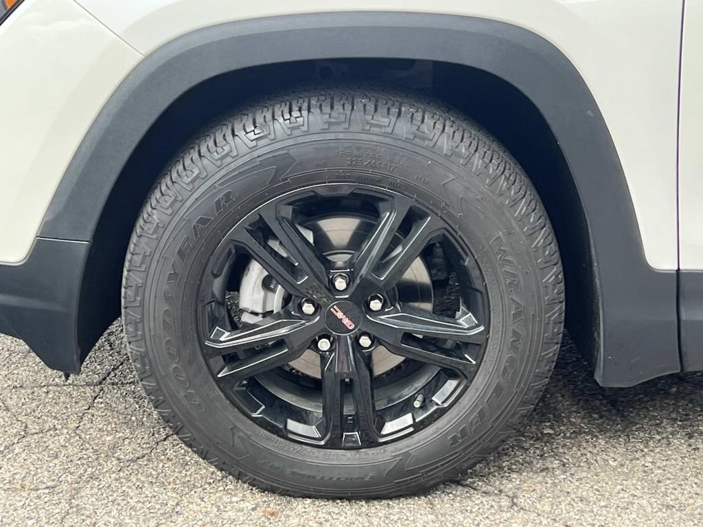 Used 2024 GMC Terrain AT4 w/ Tech Package AWD/4WD image 8