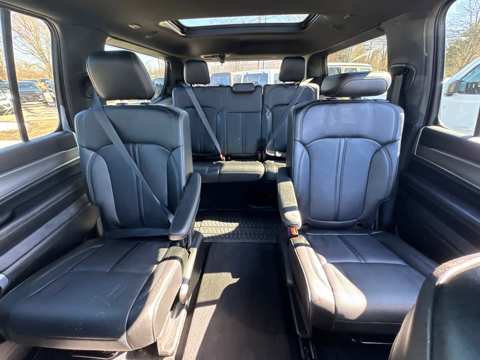 Used 2024 Jeep Wagoneer Series II image 26