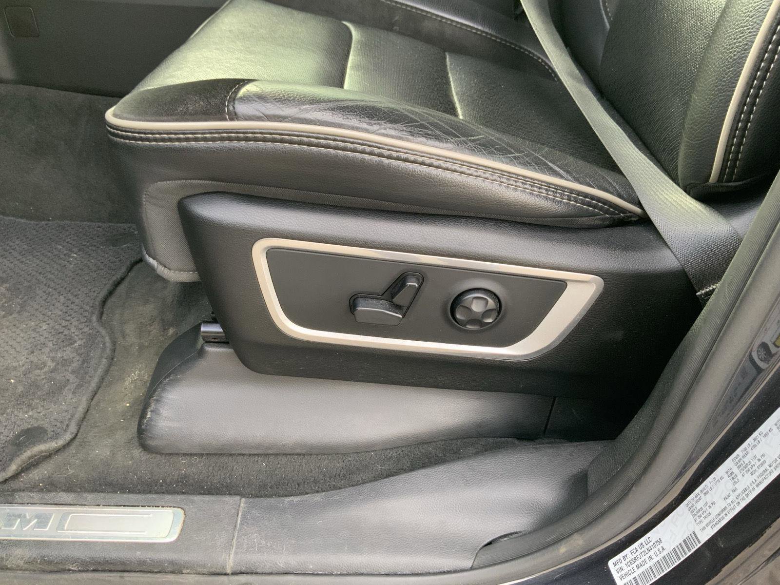 Used 2020 RAM 1500 Laramie image 27