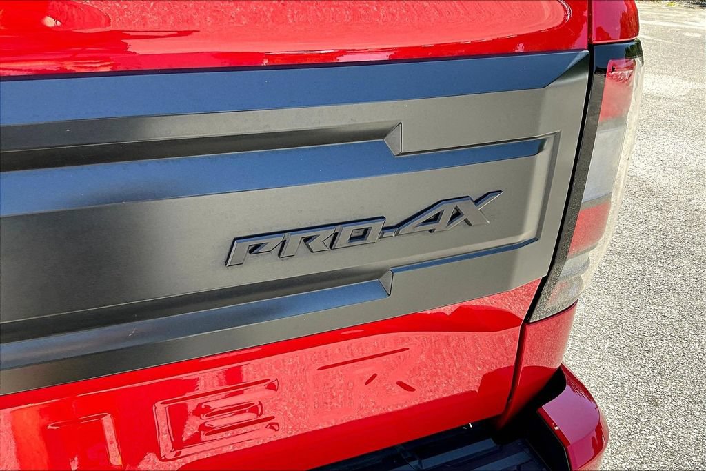 Used 2026 Nissan Frontier PRO-4X AWD/4WD image 25