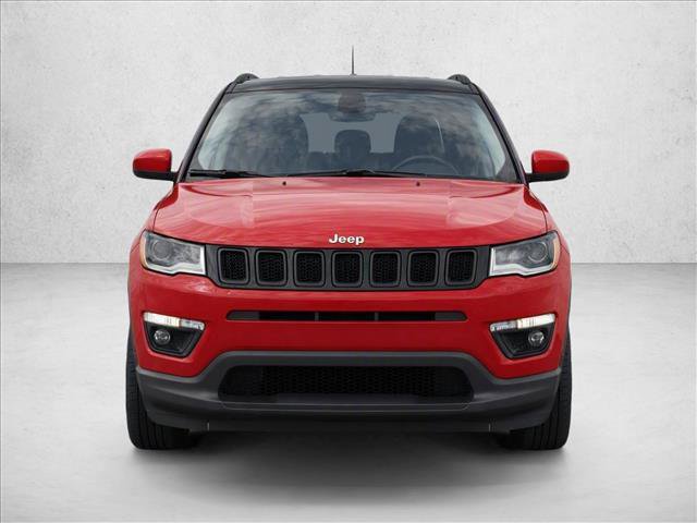 Used 2018 Jeep Compass Latitude AWD/4WD image 2