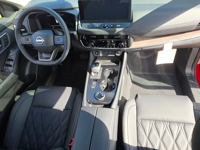 New 2026 Nissan Rogue Platinum image 27