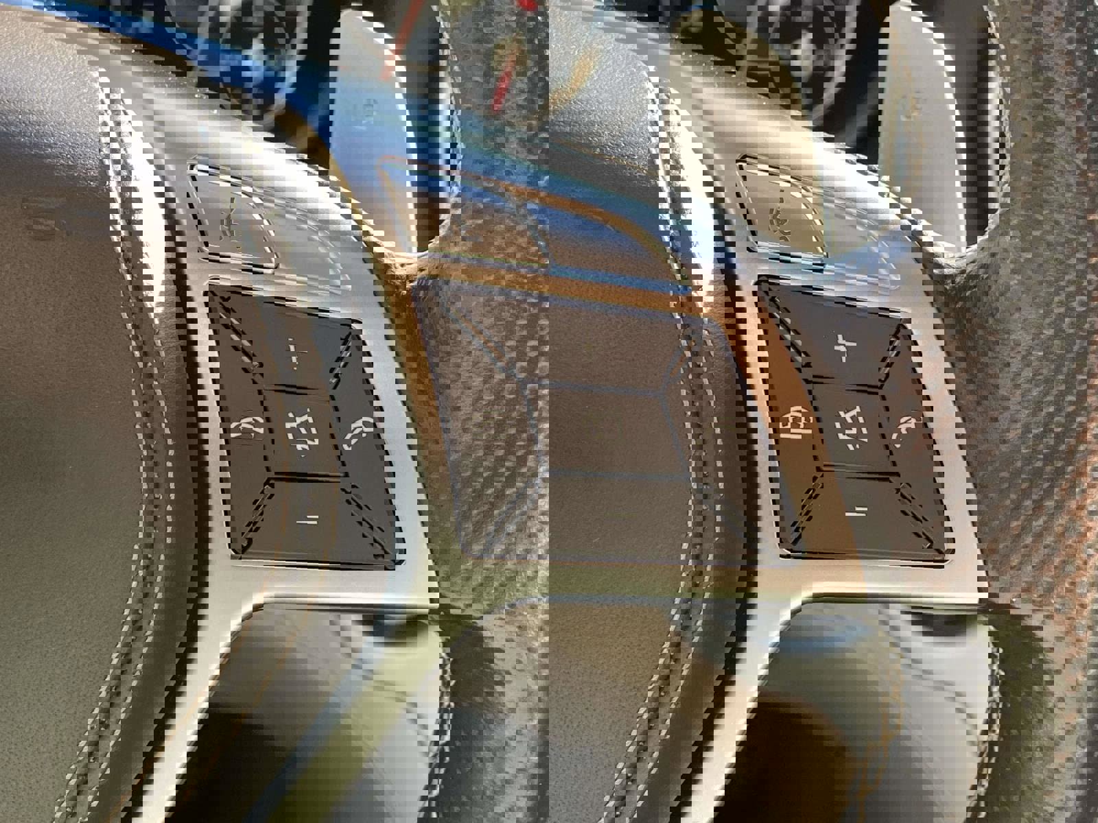 Used 2015 Mercedes-Benz SL 63 AMG w/ Driver Assistance Package image 23