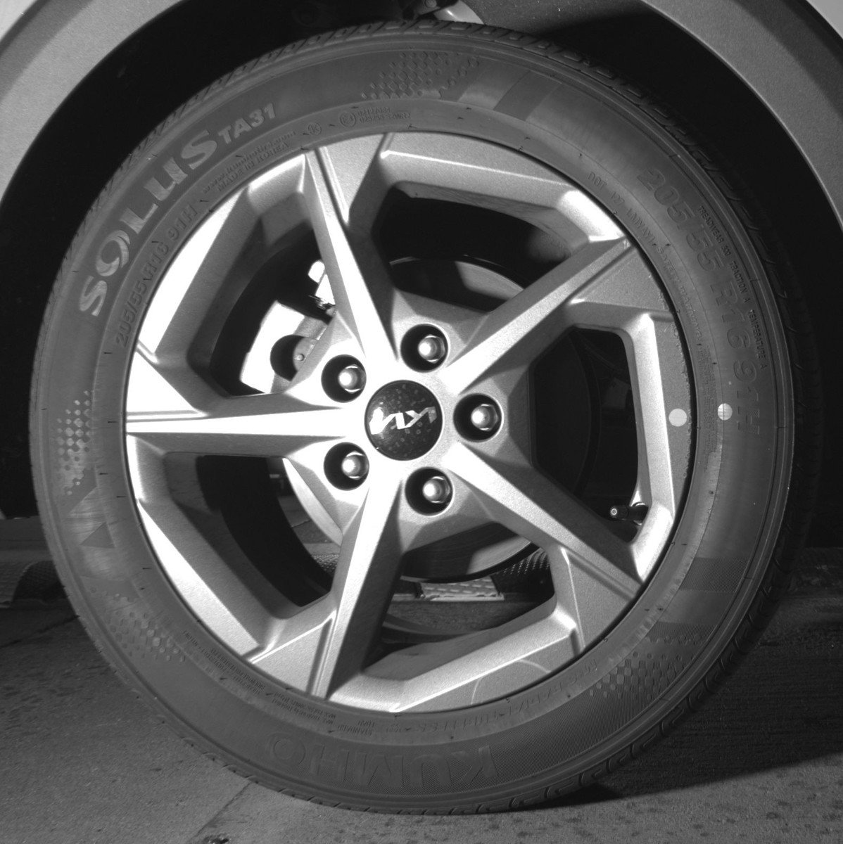 Used 2025 Kia K4 LXS image 15