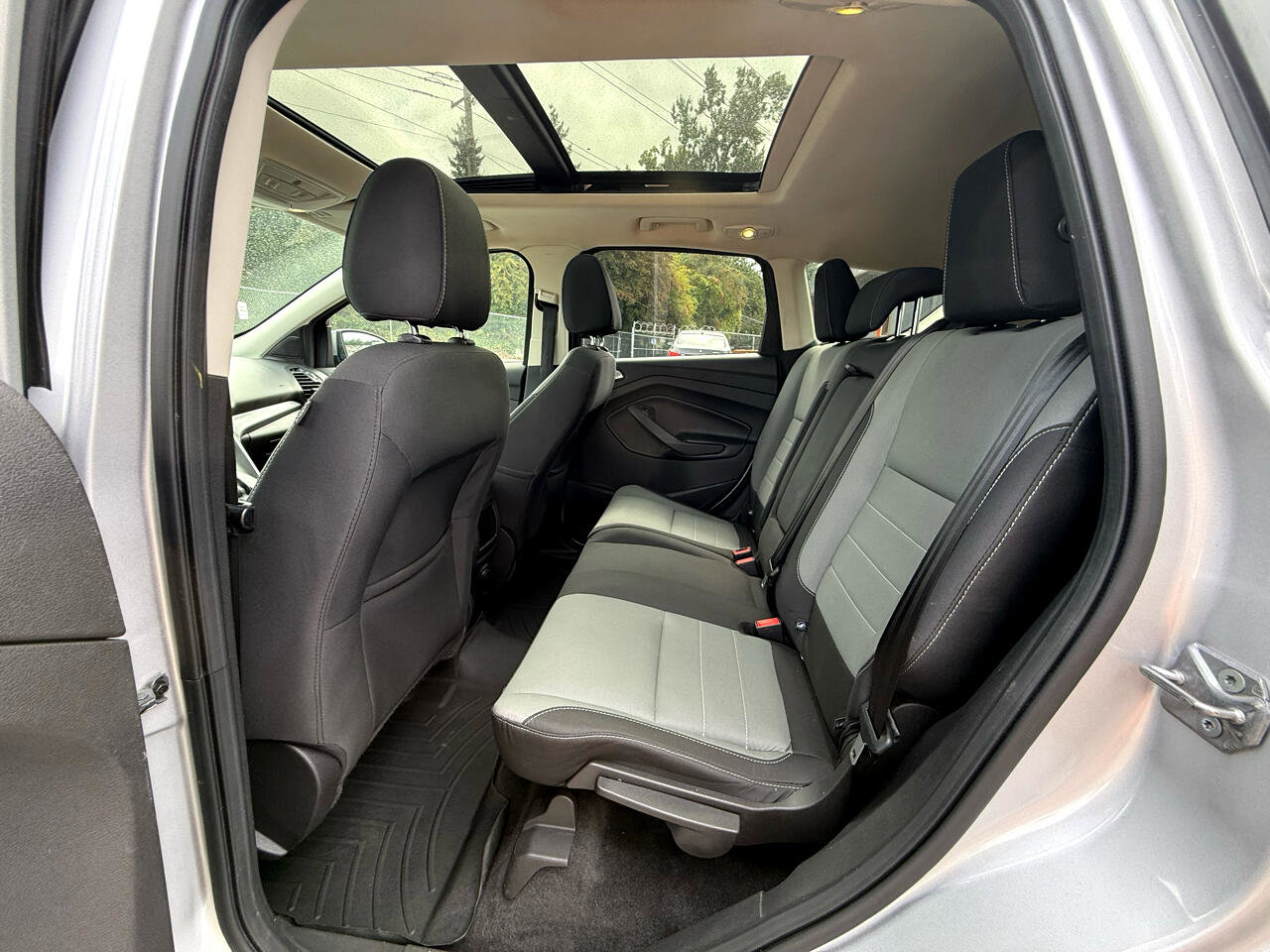 Used 2016 Ford Escape SE image 16