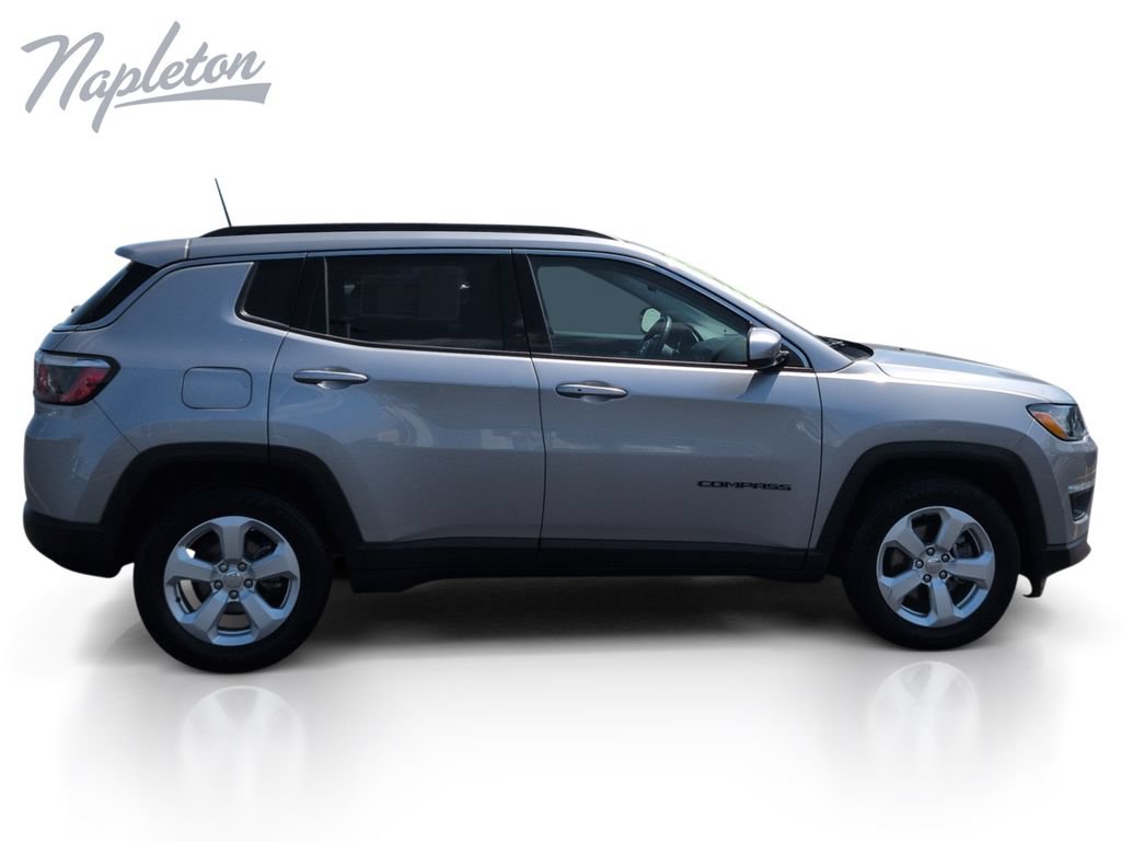 Used 2018 Jeep Compass Latitude FWD image 7