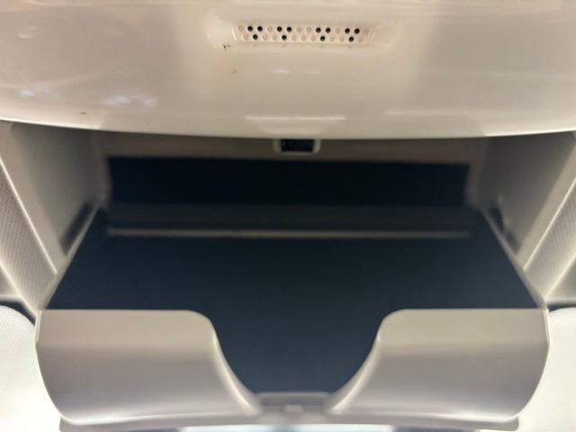Used 2021 Nissan Rogue SV w/ Premium Package image 33