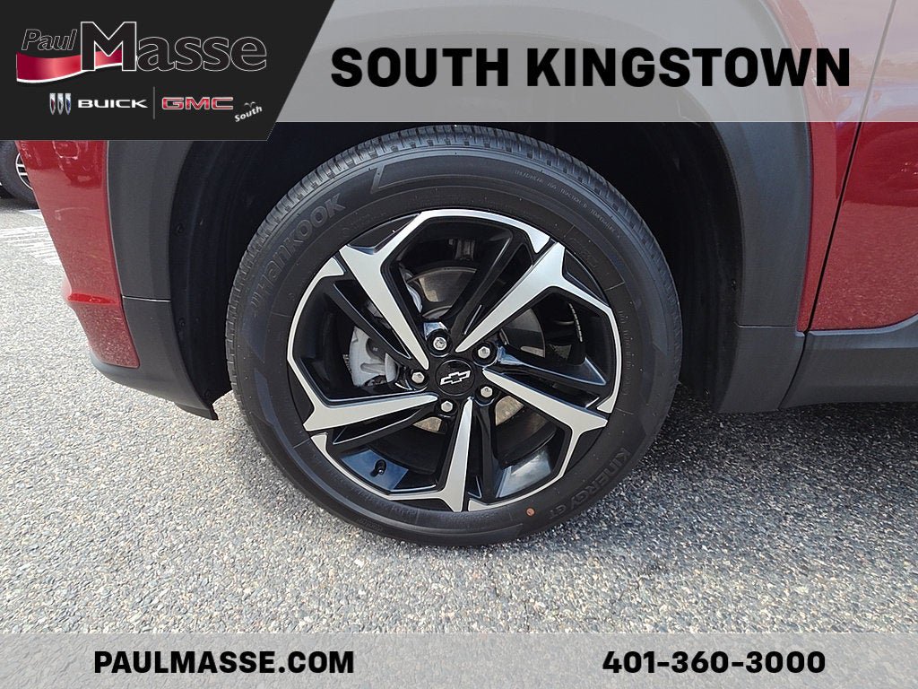 Used 2023 Chevrolet TrailBlazer RS w/ Sun and Liftgate Package AWD/4WD image 9